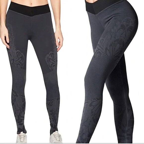 NUX Pants - NUX Elizabeth Seamless Floral Leggings Black Size Small